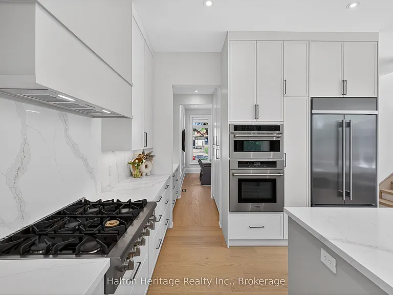 148 Herald Ave — Photo 17