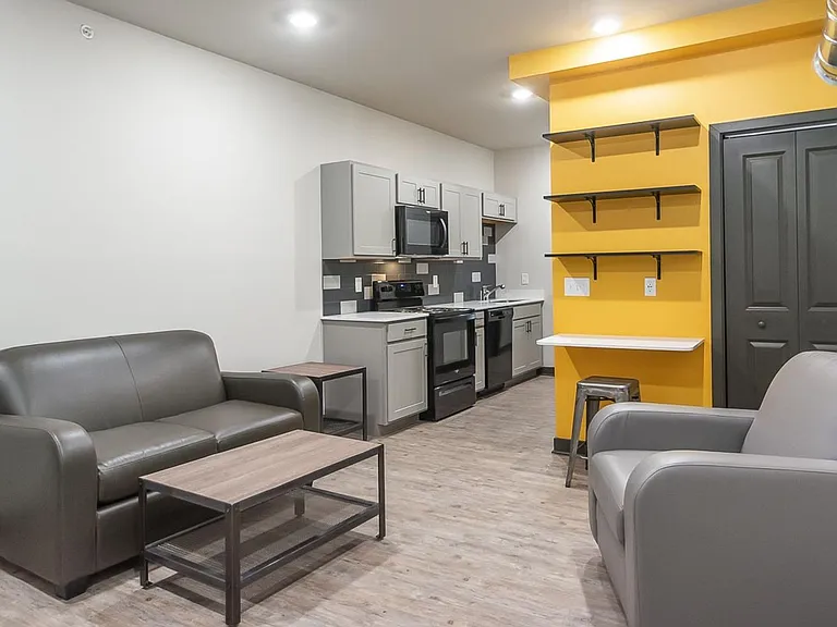 G3 Apartments — Photo 25