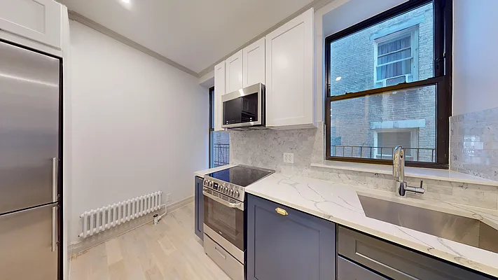 Rented by Bond New York | media 28