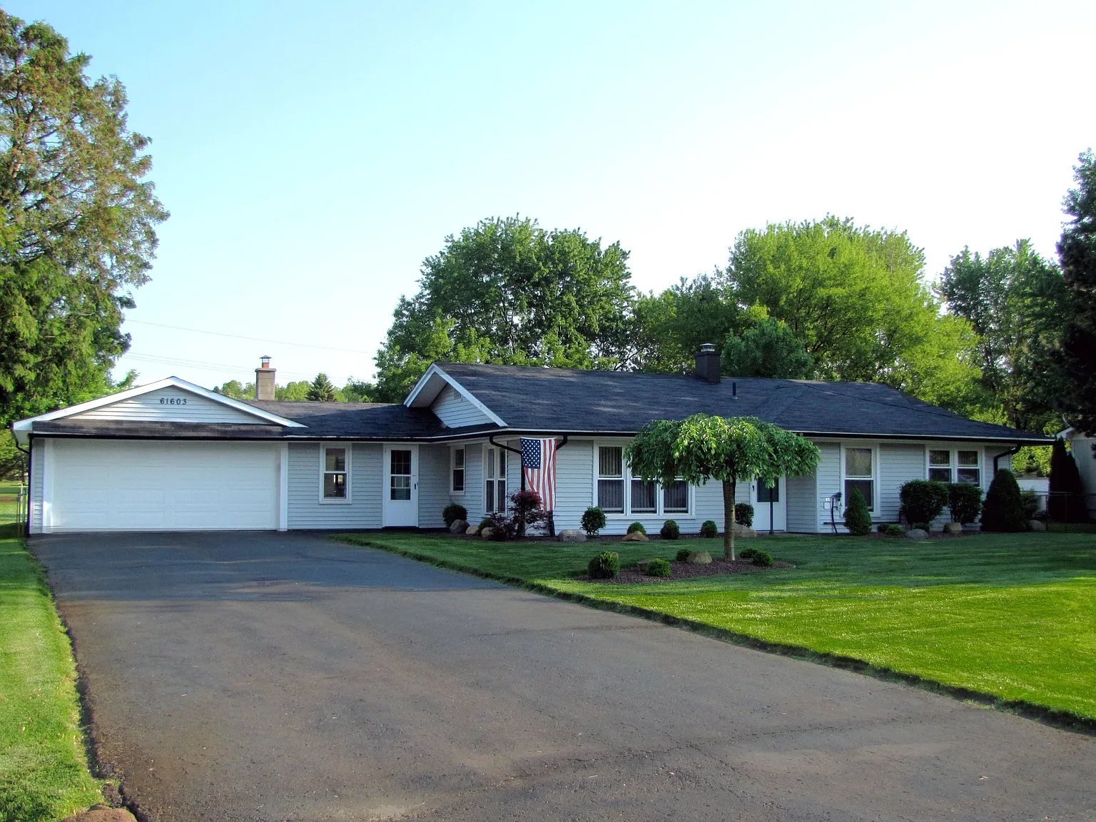 61603 Rambling Way photo 1