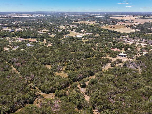 4th image of 300 Little River Rd