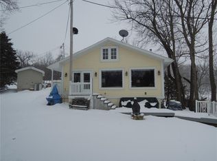 26247 221st Ave, Delhi, IA 52223