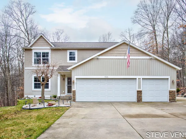 920 Tibalew Dr NW, Sparta, MI 49345