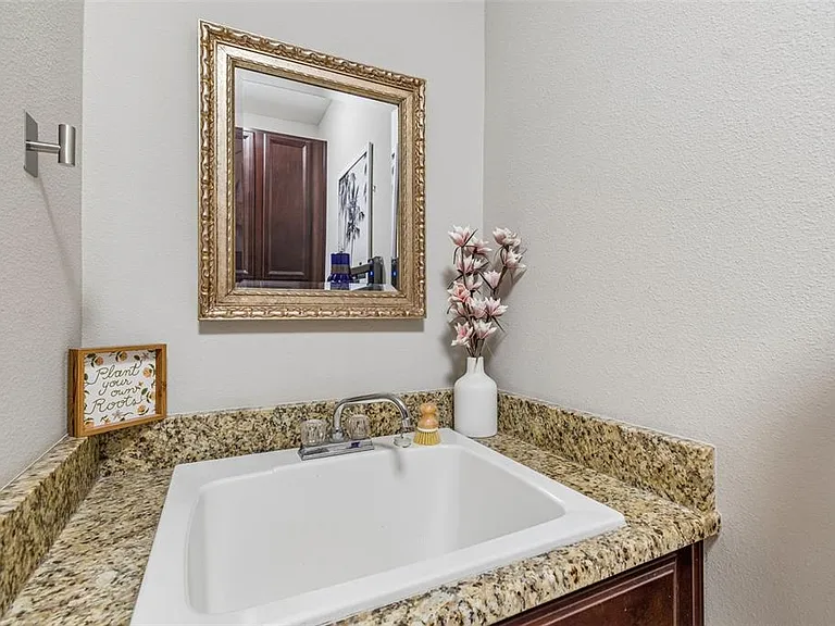 4123 Windcrest Dr — Photo 41
