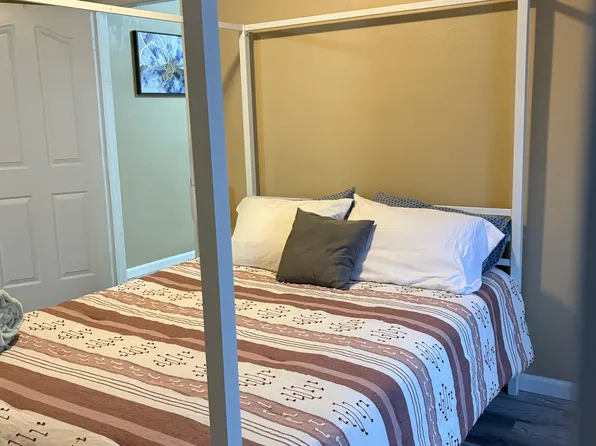 1717 Main St #11, Klamath Falls, OR 97601