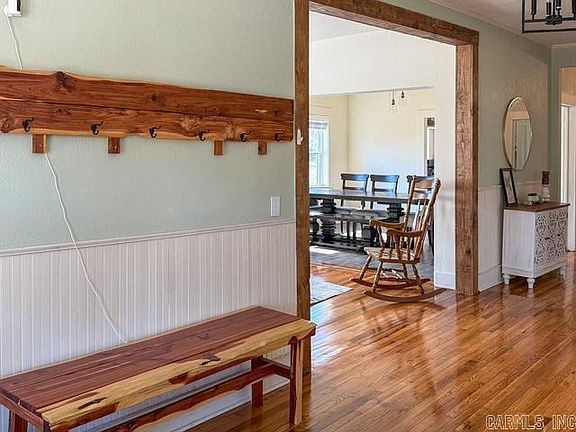 4th image of 185 River St