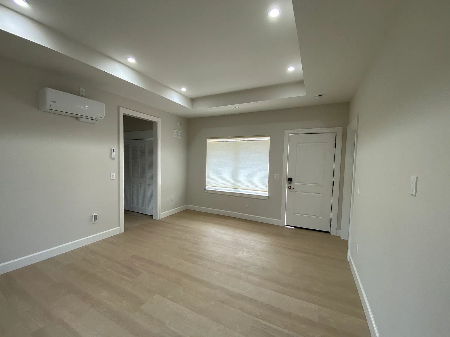 2 bed, 800 sqft, $5,800 — Photo 3
