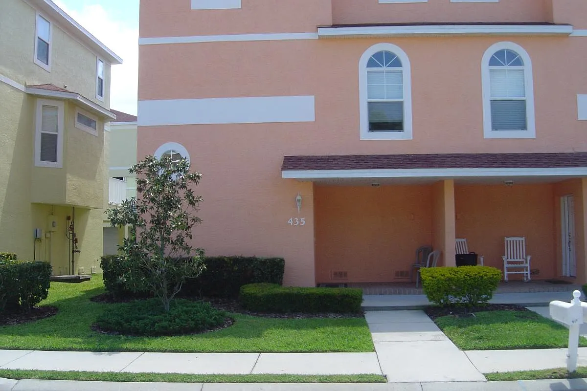441 Shaddock Street — Photo 2