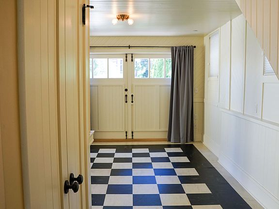 5th image of 831 NW 24th Ave #8