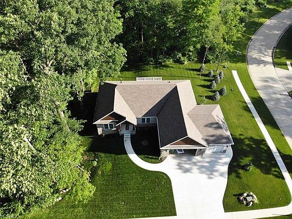 3rd image of 2393 Lochwood Gln