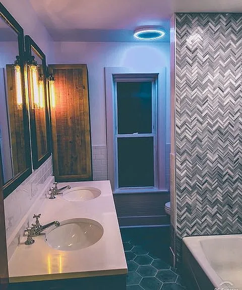 Upstairs Bathroom