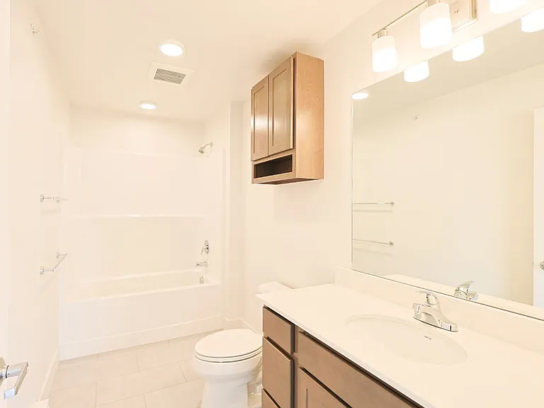 Nexus Point Apartments — Photo 38