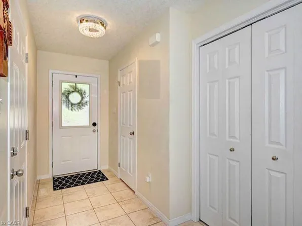 130 Upper Mercer St, Kitchener, ON N2A 4N2