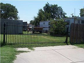 2nd image of 3048 N Park Pl