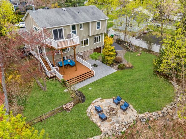 182 N Magnolia Street, Pearl River, NY 10965