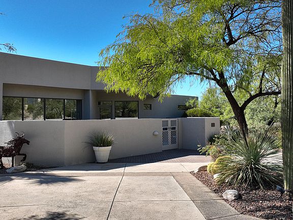 4th image of 5550 E Paseo Bueno