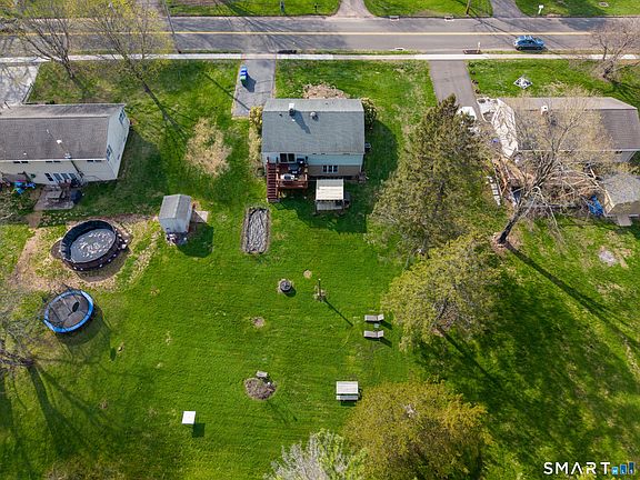 4th image of 111 Hope Hill Road