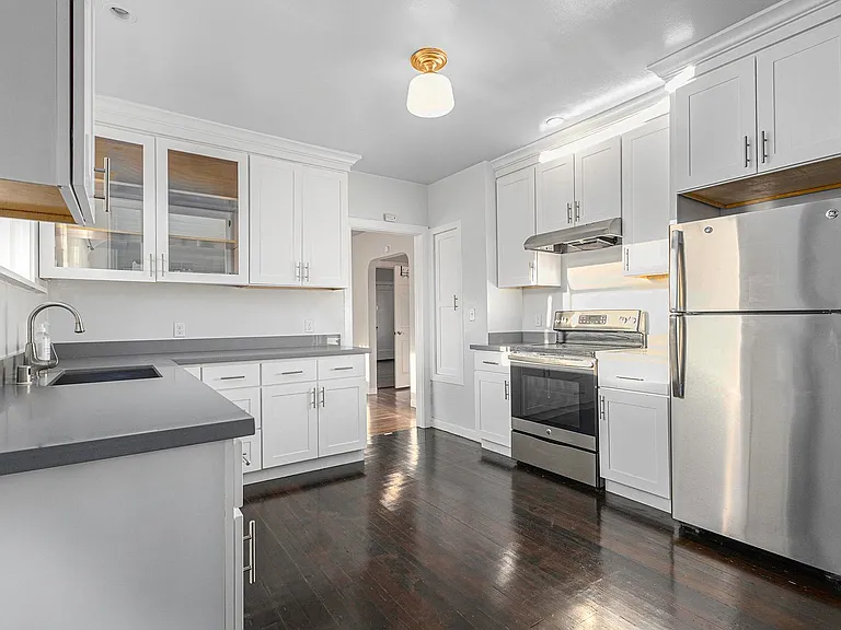 1118 High St — Photo 5