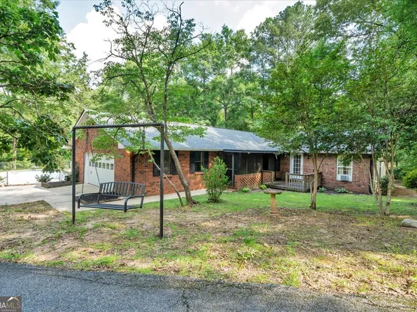 3826 Boy Scout Rd, Byron, GA 31008