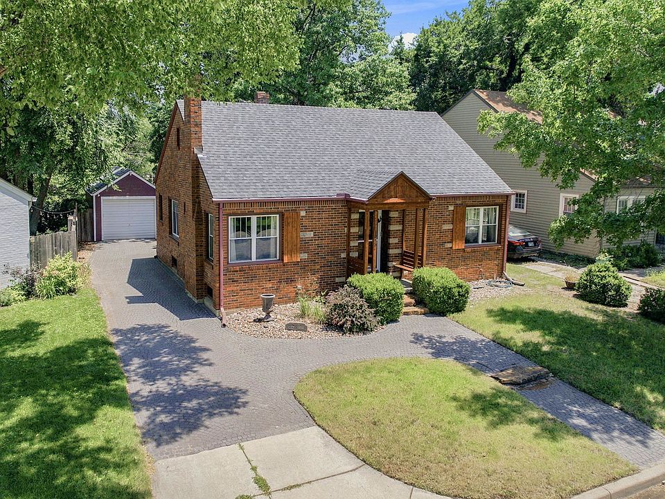 1st image of 1456 N Woodrow Ct
