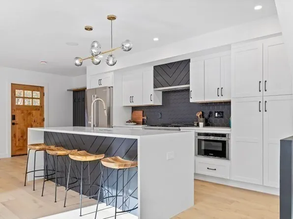 59 Foster St #59, Arlington, MA 02474