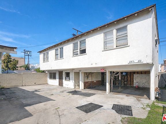 3rd image of 233 W 88th St