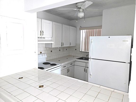 4th image of 8841 W Flagler St APT 405