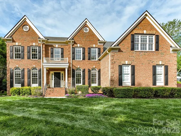 11958 Chevis Ct, Charlotte, NC 28277