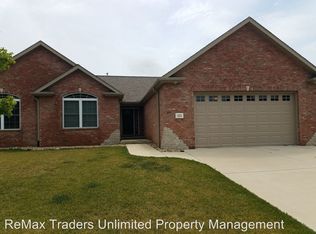 223 Turtle Creek Trl, Morton, IL