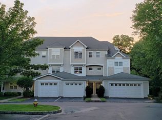 123 Northview Ct, Peekskill, NY 10566