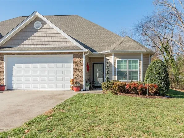 1692 Preston Woods Dr, Winston Salem, NC 27127