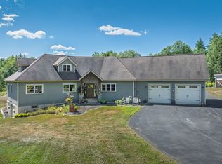 106 Plummer Rd, Gorham, ME 04038