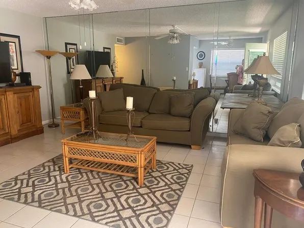 542 Normandy Ln #L, Delray Beach, FL 33484