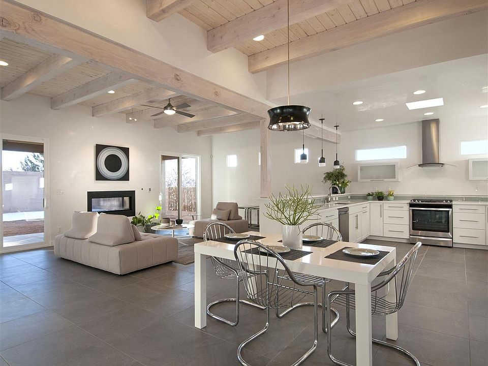 1st image of 406 Calle Bonita #5