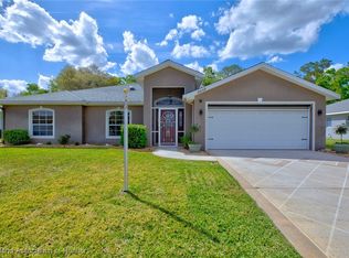 4049 Santa Barbara Dr, Sebring, FL 33875