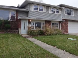 16352 76th Ave, Tinley Park, IL 60477