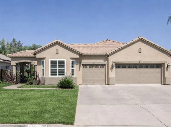 9564 N Larkspur Avenue, Fresno, CA 93720