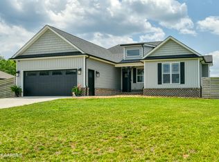 5816 Chester Ln, Maryville, TN 37801