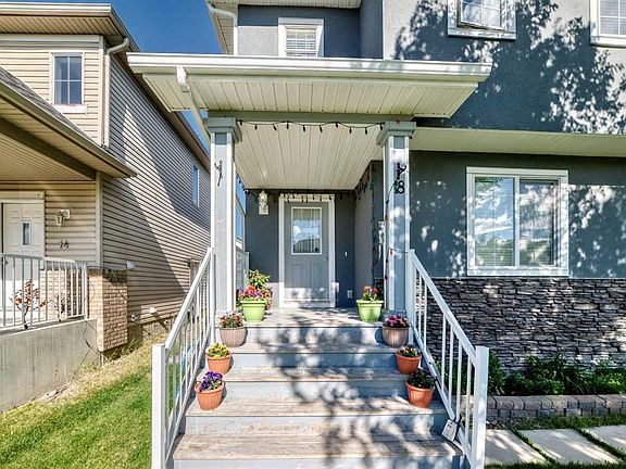 2nd image of 18 W Taralake Gdns NE
