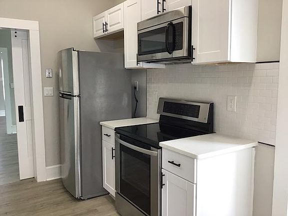 4th image of 71 Dellinger Ave APT B