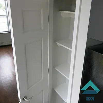 Rented by EXR | media 27