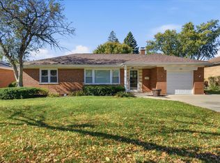 460 S Cherry St, Itasca, IL 60143
