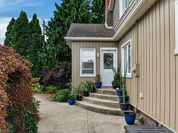 4th image of 5331 Greenlane Rd