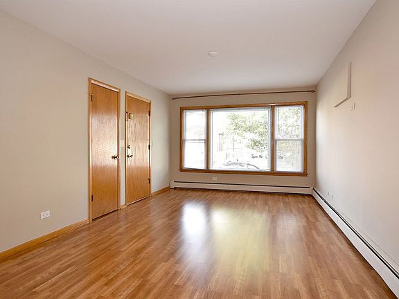 4th image of 4105 N McVicker Ave