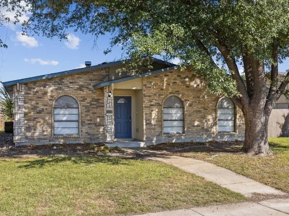 8801 Miami Dr, Rowlett, TX 75088