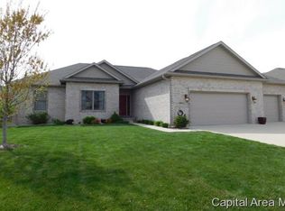 2001 Providence Ln, Springfield, IL 62711