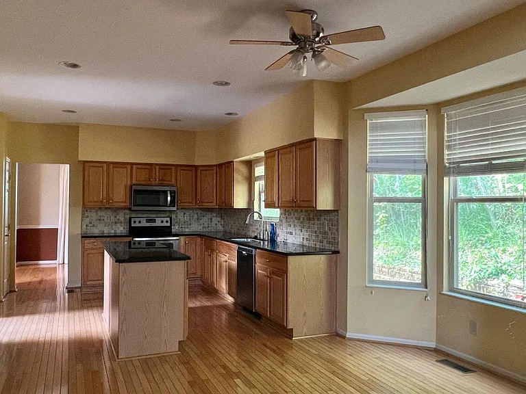 12130 Crestfield Ct — Photo 13