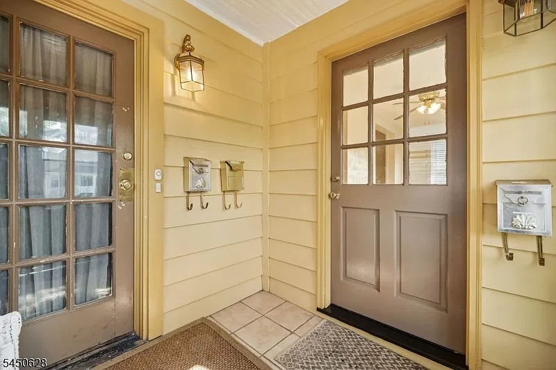 1 bed, 1.0 bath, $2,850 — Photo 3