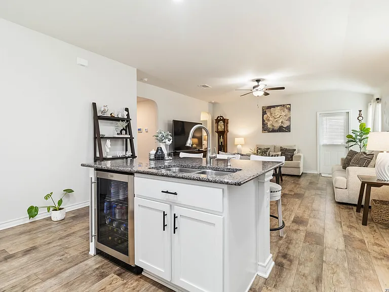 6638 Hoffman Pln — Photo 10