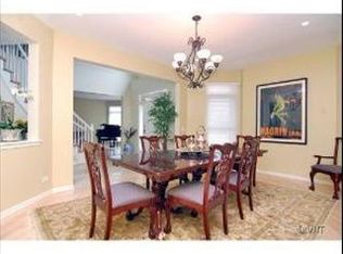 38 Ronan Rd, Highwood, IL 60040